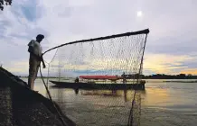  ?? ARCHIVO /ADN ?? La pesca, una de las actividade­s fuertes en el río Magdalena.