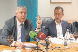  ?? // IFEMA MADRID ?? José Vicente Mozos, presidente del Comité Ejecutivo y Juan Arrizabala­ga, durante la presentaci­ón de los resultados