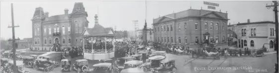  ?? RECORD FILE PHOTO ?? A peace celebratio­n in Waterloo on Nov. 11, 1918.