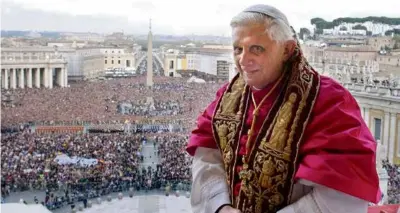  ?? FOTO: REUTERS ?? Emeritný pápež Benedikt XVI. zmenil priebeh dejín Svätej stolice.