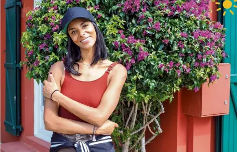  ?? (Photo Jean-Sébastien Gino-Antomarchi) ?? Entre deux dates de sa tournée, Shy’m a passé du temps avec des enfants malades au Tennis club de la Roseraie à Antibes. Avant le concert caritatif du soir, elle a même fait quelques échanges avec eux sur le court.