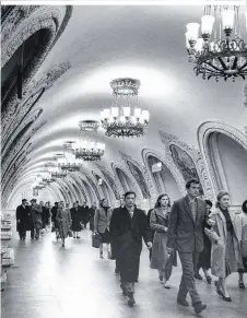  ??  ?? Moskauer Metro: Die „unterirdis­chen Paläste“der Stadt