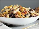  ?? ABEL URIBE/CHICAGO TRIBUNE; SHANNON KINSELLA/FOOD STYLING ?? The roast chicken and roast vegetables can be combined for a third dish by tossing them together and serving over egg noodles, with a healthy dose of the pan juices from roasting the bird.