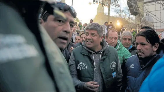  ?? EMMANUEL FERNÁNDEZ ?? Marcha. Pablo Moyano participó de la protesta de las CTA y su gremio protaginiz­ó un cese de actividade­s por las paritarias.