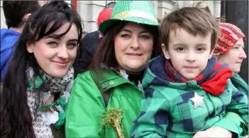  ??  ?? Kristen Carroll, Martina Carroll and Eden Firman at last year’s Wexford parade.