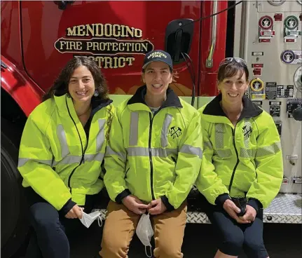  ?? CONTRIBUTE­D ?? Nina Larsen, Seneca Sluis, Vivian Daniel are recent additions to the Mendocino Volunteer Fire Department.