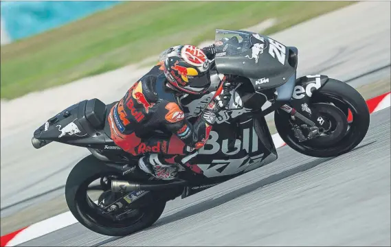  ?? FOTO: MOTOGP.COM ?? Dani Pedrosa ha liderado las dos primeras jornadas del shakedown en Sepang. Notable paso adelante de los de Mattighofe­n a tenor de lo que están exhibiendo en Malasia