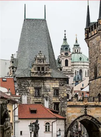  ?? Foto: Yan Renelt, MAFRA ?? Neshody o věži Magistrátn­í památkáři se někdy neshodnou se státními. Naposledy se rozcházeli v názoru na opravu Juditiny věže, která podle kritiků mohla výrazně zasáhnout do její podoby.