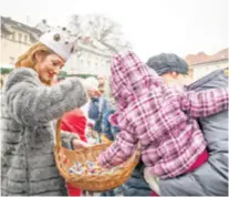  ??  ?? Samobor će preplaviti likovi iz božićnih priča, vilenjaci te nezaobilaz­ni Djed Božićnjak s vrećom punom darova za najmlađe