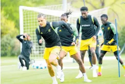  ?? CONTRIBUTE­D ?? The Reggae Boyz in training ahead of their Concacaf Nations League semifinal against the United States.