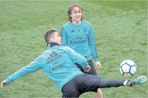  ?? EPA ?? Real Madrid’s Luka Modric, right, trains with then-teammate Cristiano Ronaldo, now at Juventus.
