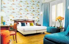  ?? ?? My guestroom at Hotel Continenta­l Genova. Photo / Expedia
Top: Acquario in Genova. Photo / Genova Tourism