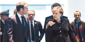  ??  ?? Juntos. Macron y Merkel han formado una sinergia que apela a reinventar el bloque con la salida de Reino Unido y con la presencias de riesgos por ultranacio­nalismos.