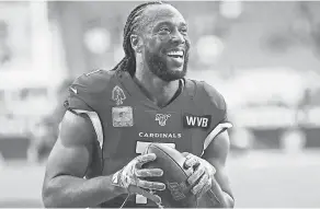  ?? MICHAEL CHOW/ USA TODAY NETWORK ?? Wide receiver Larry Fitzgerald has played each of his 16 seasons in the NFL with the Cardinals.