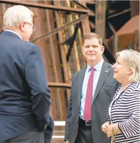  ?? ASH BAILOT/THE MORNING CALL ?? Secretary of Labor Marty Walsh, center, visited SteelStack­s art campus in Bethlehem with Mayor Robert Donchez and U.S. Rep. Susan Wild.