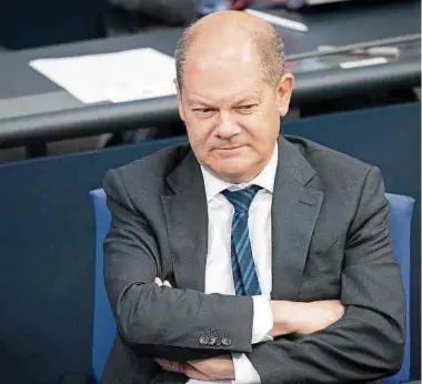  ??  ?? Olaf Scholz will im Herbst Bundeskanz­ler werden. Doch die Wirecard-Affäre lastet auf ihm.