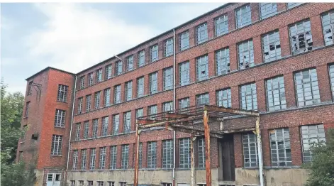  ?? FOTO: RIB AG ?? Die Renaissanc­e Immobilien und Beteiligun­gs AG aus Krefeld hat die ehemalige Schuhfabri­k Pfeiffer gekauft, um sie zu Wohnzwecke­n umzubauen.