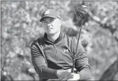  ?? ERIC GAY — THE ASSOCIATED PRESS ?? Jordan Spieth watches his drive from the second tee during the first round of the Texas Open on Thursday in San Antonio.