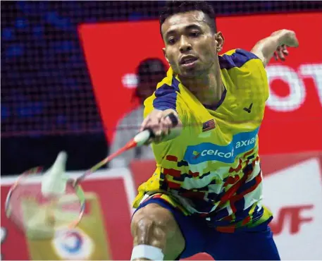  ??  ?? Fighter: Malaysia’s independen­t shuttler Iskandar Zulkarnain reached the semi-finals of the Lingshui China Masters.