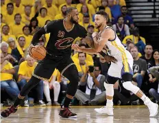  ??  ?? LeBron e Curry voltam a medir forças no All Star Game AFP