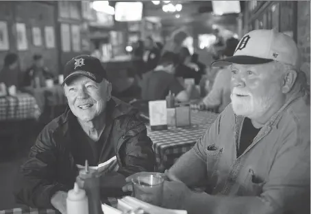  ?? DAX MELMER ?? Don Sephton, 75, left, a retired math teacher from Hamilton, Ont., hangs out with his good friend, Angus McMaster, 68, a retired auto parts salesman from Westland in Michigan at Nemo’s Bar. The watering hole is a favourite for Canadians who head across...