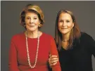  ?? Aubin Pictures / Strand Releasing ?? Agnes Gund ( left) and daughter Catherine Gund, director of “Aggie.”