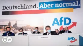  ??  ?? Das Präsidium der AfD beim Parteitag in Dresden