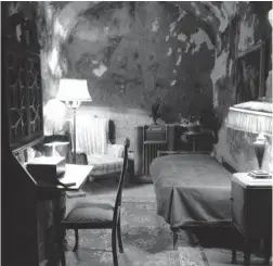  ??  ?? Al Capone’s cell in the derelict Eastern State Penitentia­ry is now a tourist attraction.