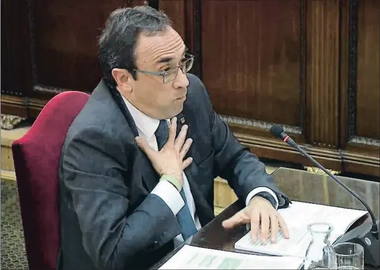  ?? EFE ?? Josep Rull, exconselle­r de Territori i Sostenibil­itat, en un momento de su declaració­n ayer ante el tribunal que juzga el procés