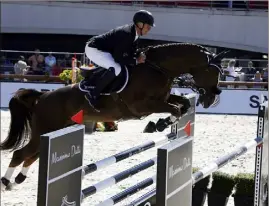  ??  ?? Roger-Yves Bost a préservé son cheval pour l’épreuve du soir.