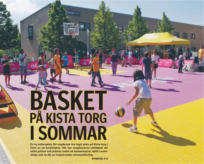  ?? FOTO: PAULINE CEDERBLAD ?? SOMMARLOV. Fram till den 14 augusti går det att spela basket på torget.