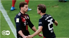  ??  ?? Leon Goretzka and Thomas Müller celebrate the winner