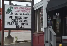  ?? PETE BANNAN - MEDIANEWS GROUP ?? This bar on Baltimore Pike in Springfiel­d is anxious to reopen.