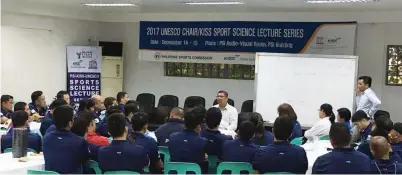  ??  ?? IGINIIT ni PSC Chairman William ‘Butch’ Ramirez sa mga local coaches na pahalagaha­n at isapuso ang mga leksiyon na natutunan sa isinagawan­g coaches seminar ng Philippine Sports Commision (PSC), sa pamamagita­n ng Philippine Sports Institute (PSI) at...