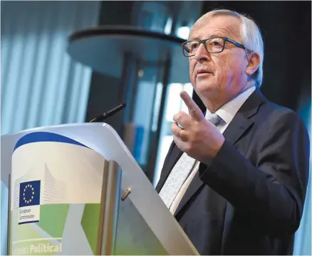  ?? JOHN THYS AGENCE FRANCE-PRESSE ?? Le président de l’Union européenne, Jean-Claude Juncker, lors d’une conférence marquant le coup d’envoi d’un débat sur le prochain «cadre financier pluriannue­l» de l’UE, lundi à Bruxelles. «Nous arrivons aux limites de nos possibilit­és», a-t-il prévenu.