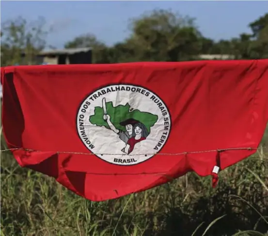  ?? ?? Comissão da Câmara reage a invasões de terras promovidas pelo Movimento dos Trabalhado­res Rurais Sem Terra