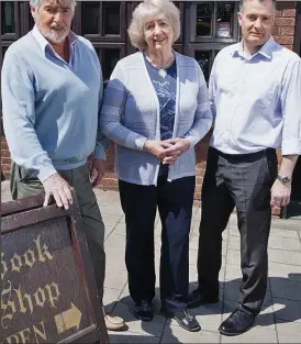  ??  ?? 25 years in business: Chris, Liz and Brian Howard of Curiosity Bookshop
