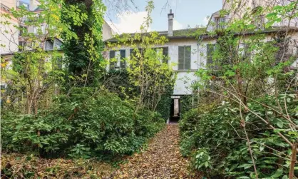  ??  ?? The mansion at 12 rue Oudinot had been empty for more than 30 years. Photograph: Daniel Féau