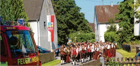  ?? Foto: Anne‰Marie Wiedemann ?? Die Harmoniemu­sik Maingründe­l begleitete die Wallfahrer aus Häder.