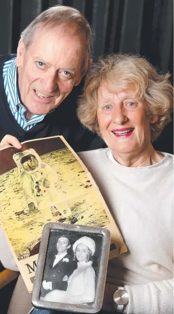  ?? Picture: GLENN FERGUSON ?? WHAT A DAY: Prue and Jim Fidge were married at the same time as the first moon landing.