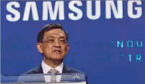  ?? AFP PIC ?? Samsung Electronic­s chief executive officer Kwon Oh-Hyun says the tech giant is facing an ‘unpreceden­ted crisis’.