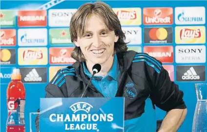  ?? FOTO: J.A. Gª SIRVENT ?? Modric espera que el Madrid haga un esfuerzo para contentarl­e, y que no sea otro que el de subirle el sueldo para adecuarlo al ‘status’ que tiene en la plantilla