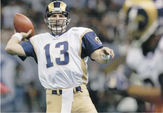  ?? DOUG MILLS/ THE ASSOCIATED PRESS FILES ?? Quarterbac­k Kurt Warner, who miraculous­ly led the Rams to a Super Bowl title, is among the new picks for the Pro Football Hall of Fame.