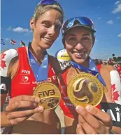  ?? ED KAISER/POSTMEDIA ?? Sarah Pavan, left, and Melissa Humana-Paredes hold their Edmonton Open gold medals last July.