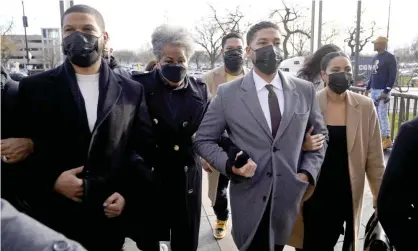  ?? ?? Jussie Smollett arrives with family on 2 December at his trial in Chicago. Photograph: Charles Rex Arbogast/AP