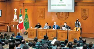  ?? ?? - Fortaleza. Octavio Bernal Ramos, secretario de finanzas, presentó los avances.