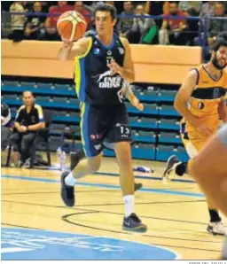  ?? JORGE DEL ÁGUILA. ?? Balmón, que se desvincula de Udea, durante un partido.