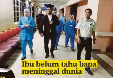  ??  ?? IDRIS (tengah) menziarahi mangsa kes samun dan bunuh di Hospital Melaka.