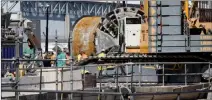  ?? Las Vegas Review-journal @Kmcannonph­oto ?? K.M. Cannon
The Boring Co. workers lower equipment on March 3 at the Las Vegas Convention Center. Elon Musk gave a Twitter shout-out to Las Vegas and his $52.5 million undergroun­d transit system.