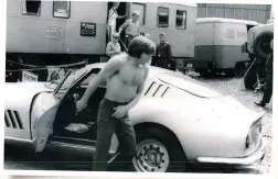  ?? PHOTOGRAPH­ER UNKNOWN ?? Ivy arrives at the Sachsenrin­g on July 10, 1969 in his Maserati Ghibli